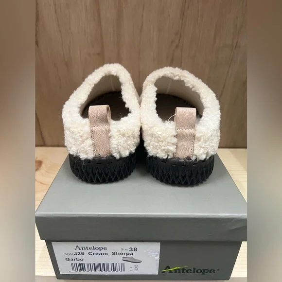 NEW! Antelope J26 Cream Sherpa Garbo - Picture 4 of 5